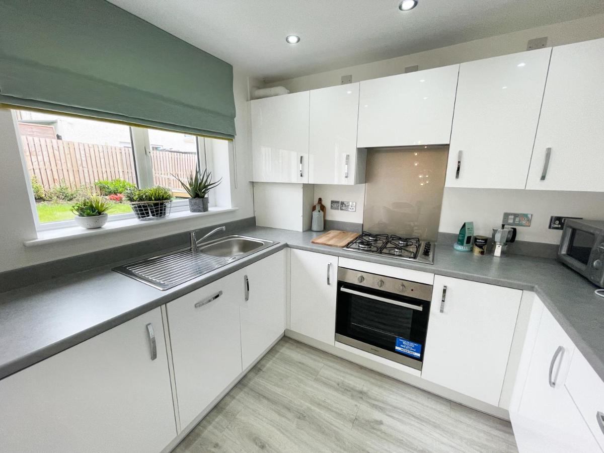 Newly Developed 3 Bedroom Home Glasgow Luaran gambar